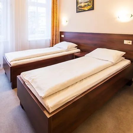 Hotel Cesarski - Kaiserhof Gizycko Room photo