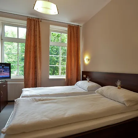 Hotel Cesarski - Kaiserhof Gizycko Room photo